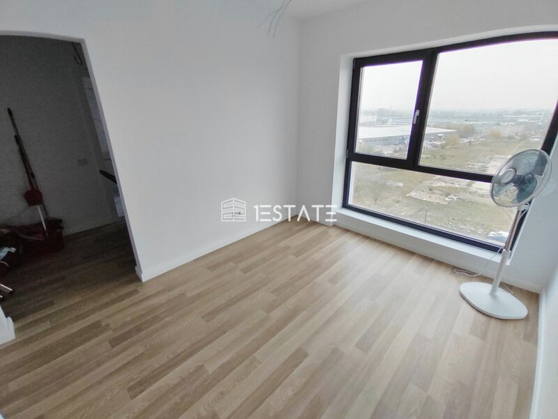 Titan finalizat  3 cam. 79mp +terasa 34 mp, etaj 9/11,  loc parcare inclus